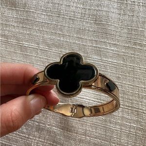 Gold clover bracelet cuff